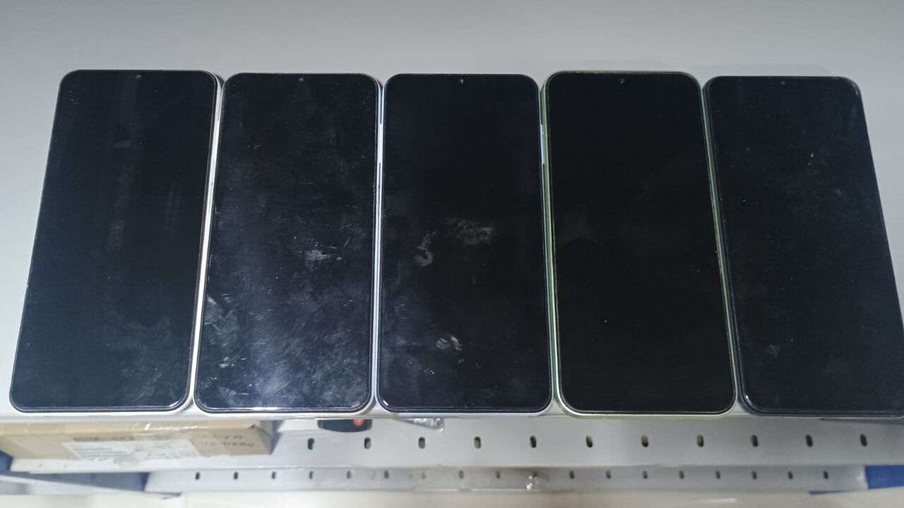 Al Yasmin, Mobile Phones, SAR 200,  400 Used Samsung Mobile Lot Sell পুরাতন মোবাইল পাইকারি লট