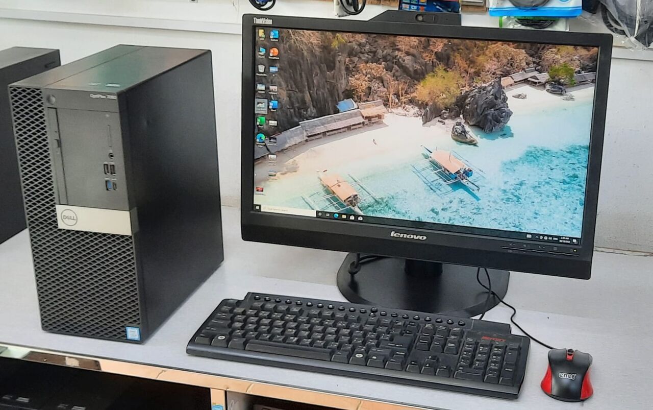 Manama, Computers, BHD 118,  Dell Core I7 7th Gen PC RAM 16GB SSD 256GB 22" Full HD Monitor Built-in Camera,Speaker