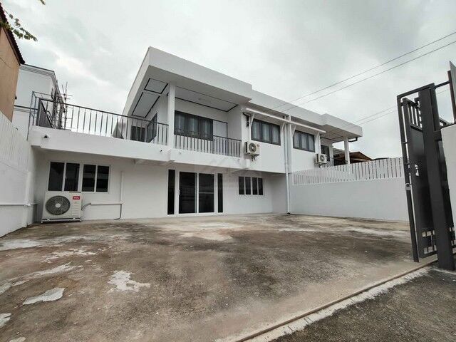 Bangkok, Villas, THB 50000,  50 Sq. Feet,  ให้เช่าบ้าน 2 ชั้น 50 ตรว. 3 ห้องนอน โชคชัย
