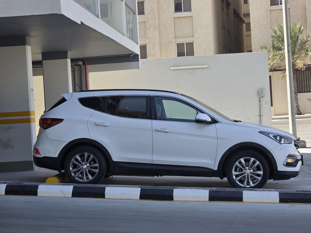 Dammam, Vehicles, Cars & Trucks , SAR 41000,  Hyundai Santa Fe,  2018,  Automatic,  194000 KM,  Haif Full. Economy For Petrol. 4cylinder
