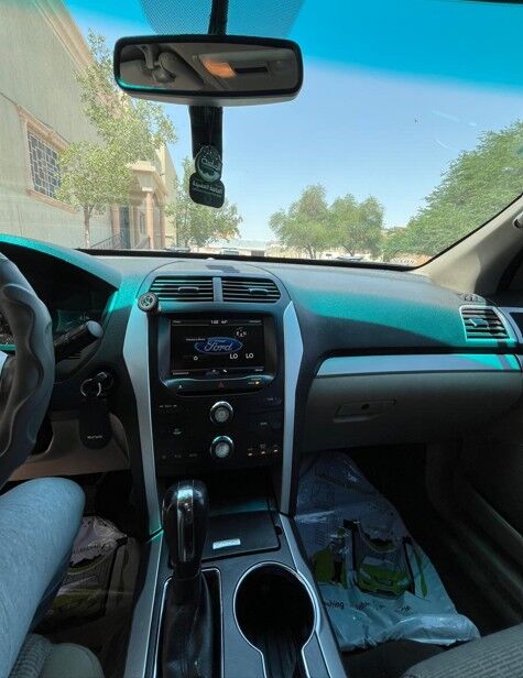 Riyadh, Vehicles, Cars & Trucks , SAR 46000,  2015,  2015,  Automatic,  295000 KM,  Ford Explorer  (XLT) Metallic Gold Color