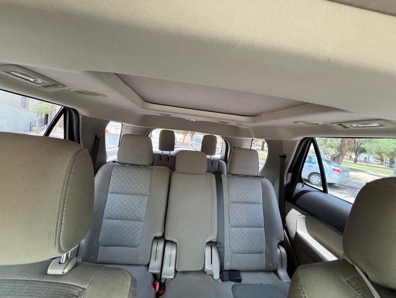 Riyadh, Vehicles, Cars & Trucks , SAR 46000,  2015,  2015,  Automatic,  295000 KM,  Ford Explorer  (XLT) Metallic Gold Color