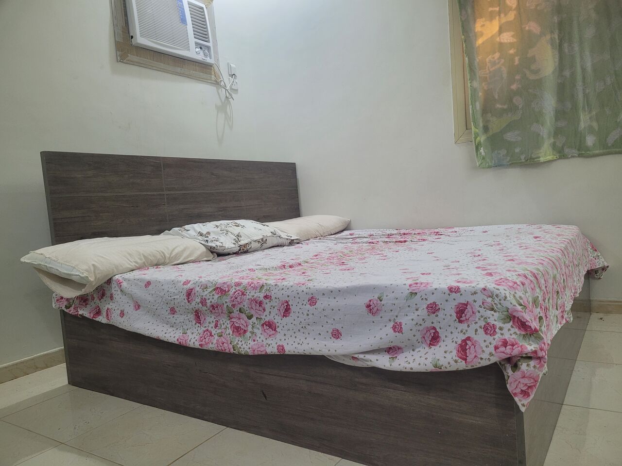 Makkah, Household Items, SAR 800,  6 Door Wardrobe & IKEA Bed With Mattress