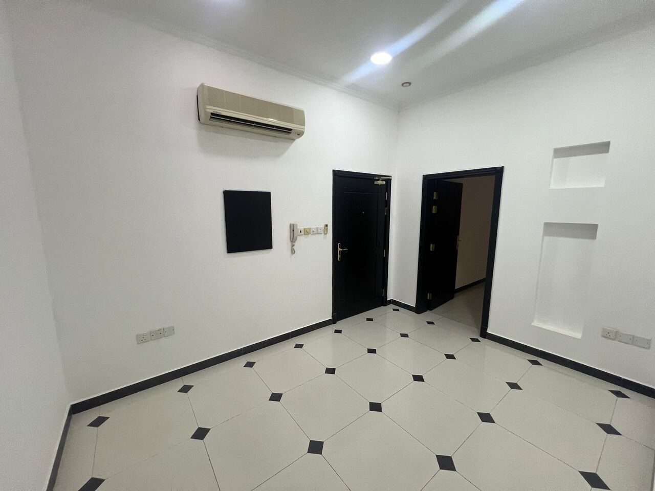 Sanabis, Offices, BHD 250,  Office For Rent In Sanabis