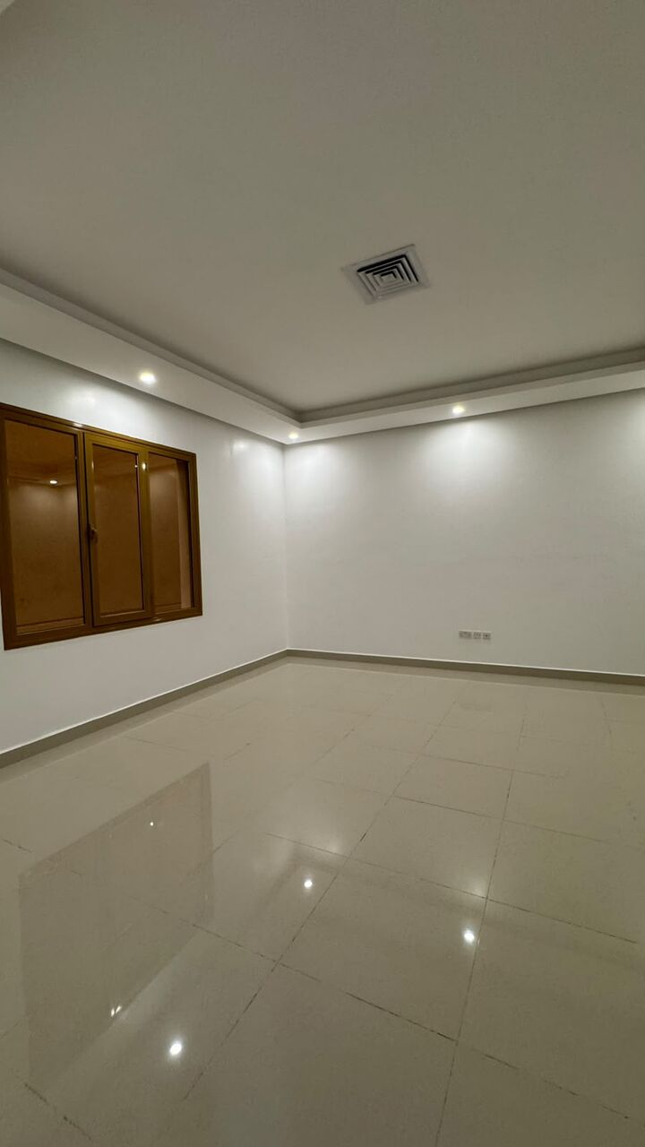 Kuwait City, Apartments, Flats, Houses & Villas, KWD 1100/month,  5 BR,  . Sq. Meter,  Basement Apartment With Private Entrance For Rent In Al-Siddiq.