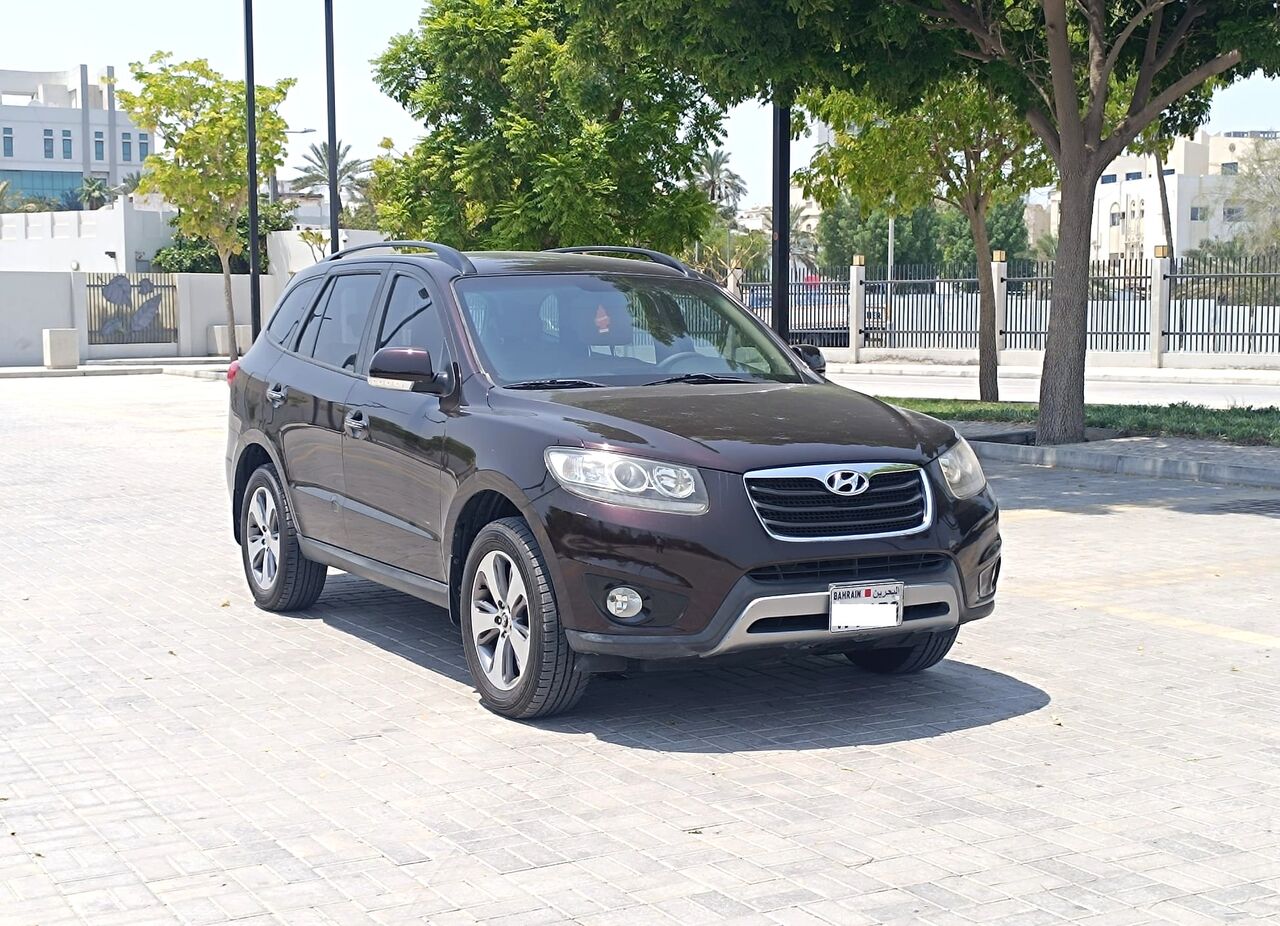 Manama, Vehicles, Cars & Trucks , BHD 2700,  Hyundai Santa Fe,  2012,  Automatic,  173000 KM,  FULL OPTION