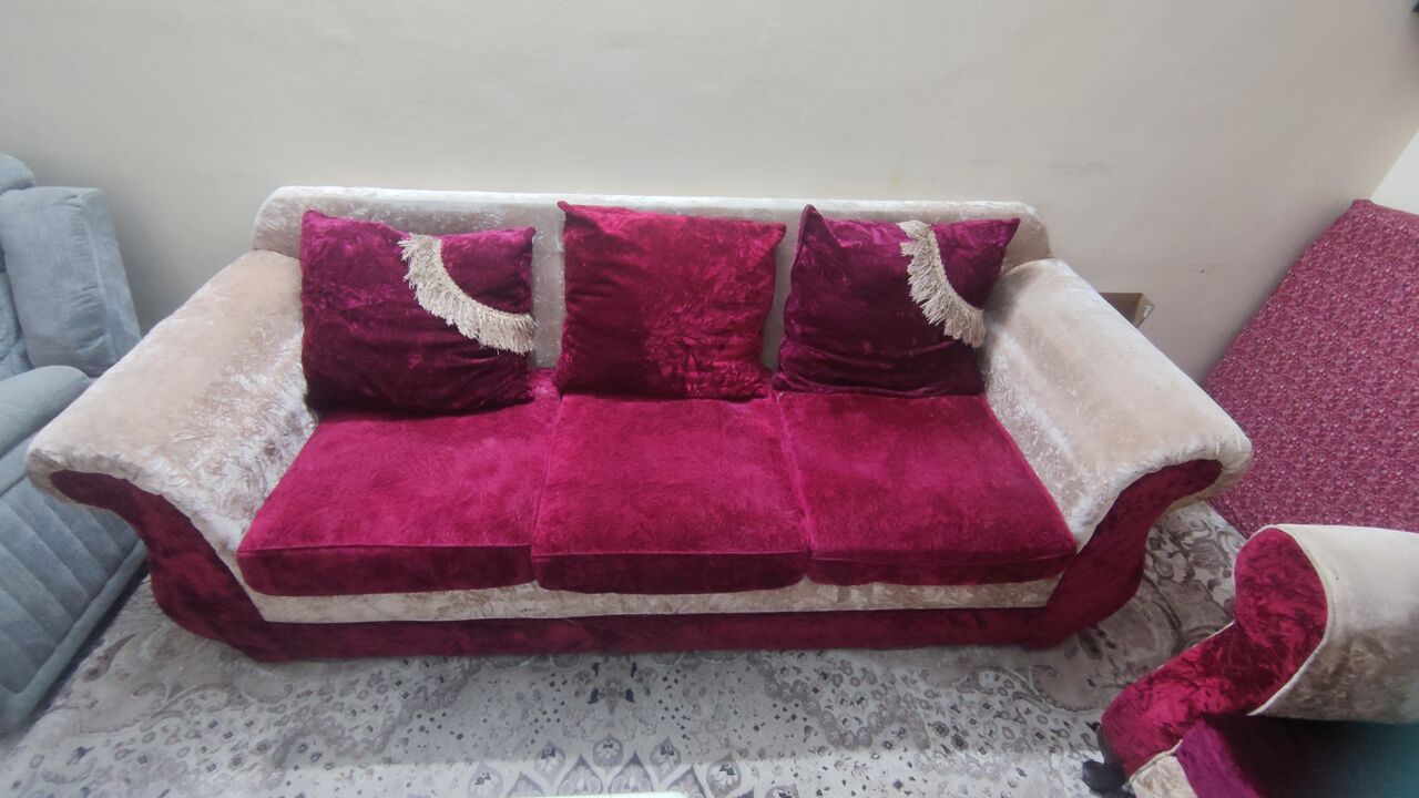 Manama, Furniture, BHD 35,  Family Used Sofa Set