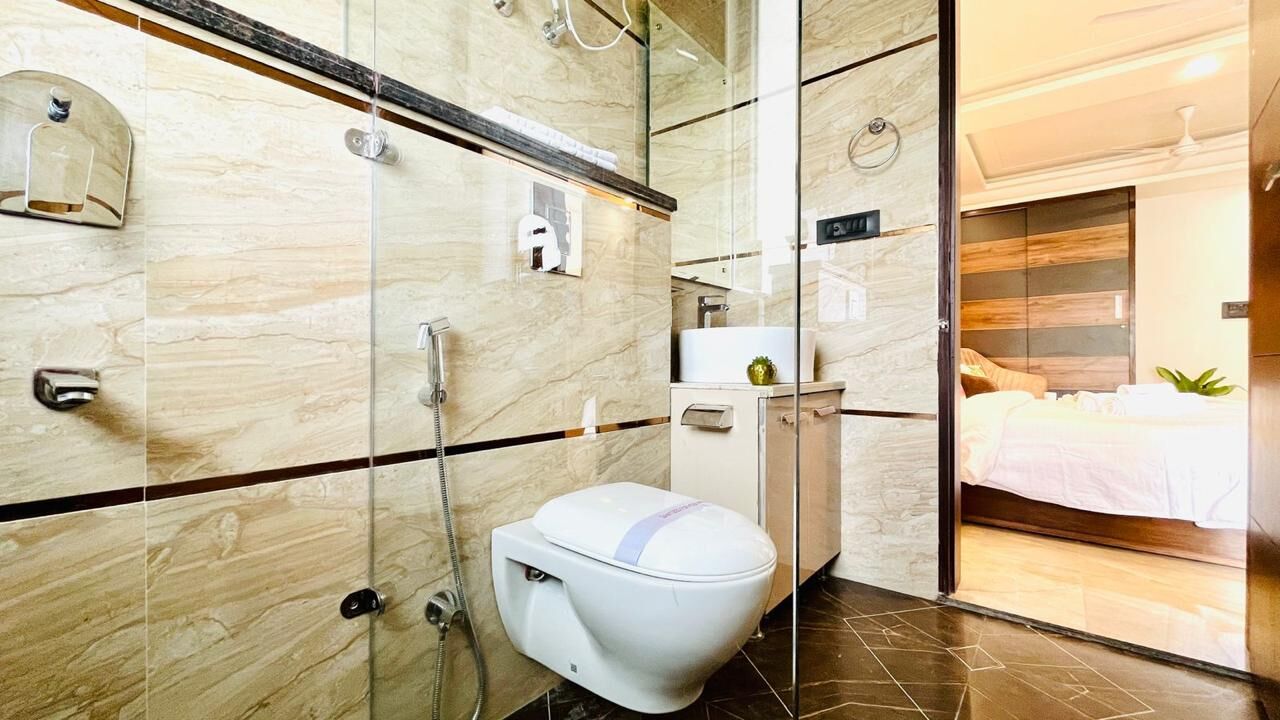 Gurgaon, Apartments, Flats, Houses & Villas, INR 4000/day,  Furnished,  Studio,  375 Sq. Feet,  Studio Apartment Dlf Cyber City