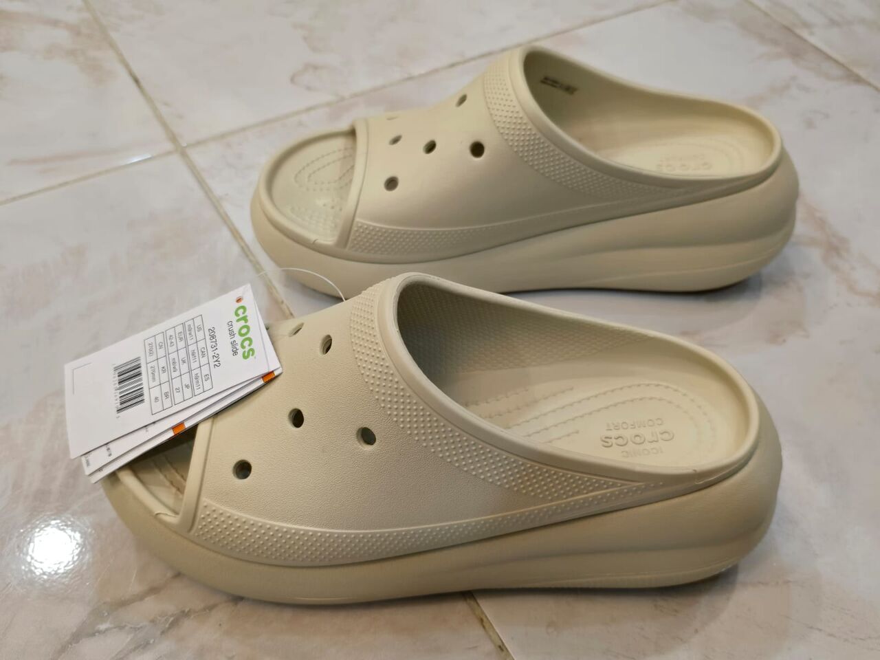 Jeddah, Household Items, SAR 175,  New Crocs Crush Slide Sleepers Size 42-43 With 6 Jibbitz Charms