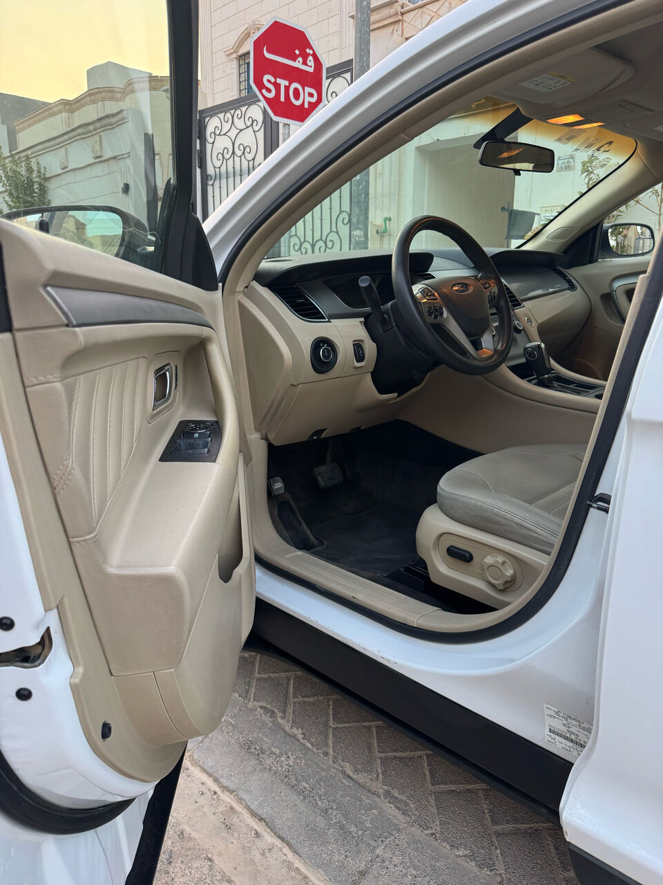 Riyadh, Vehicles, Cars & Trucks , SAR 39500,  Ford Taurus,  2014,  Automatic,  211400 KM,