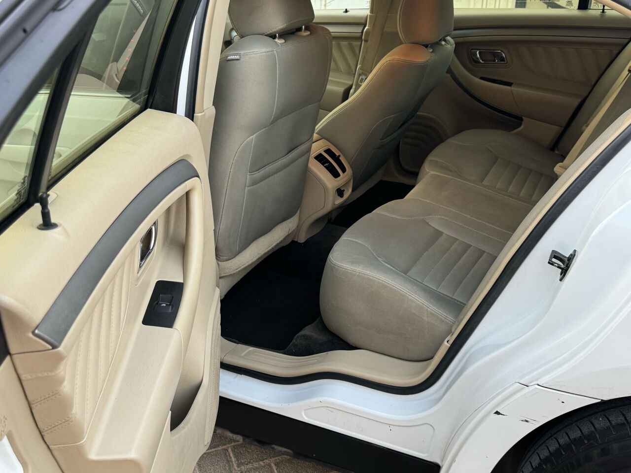 Riyadh, Vehicles, Cars & Trucks , SAR 39500,  Ford Taurus,  2014,  Automatic,  211400 KM,