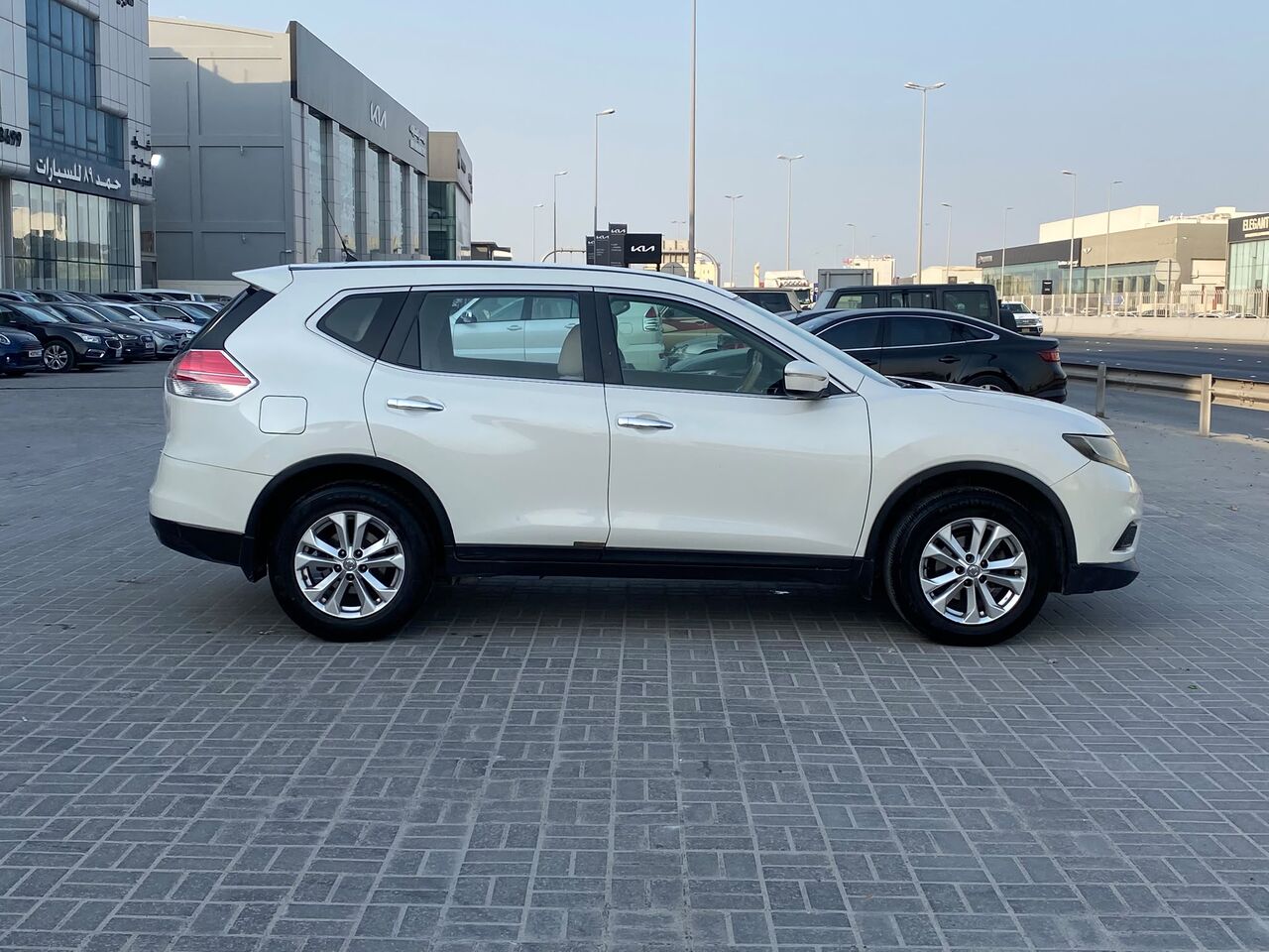 Manama, Vehicles, Cars & Trucks , BHD 3200,  Nissan X-Trail,  2016,  Automatic,  109300 KM,    (White)
