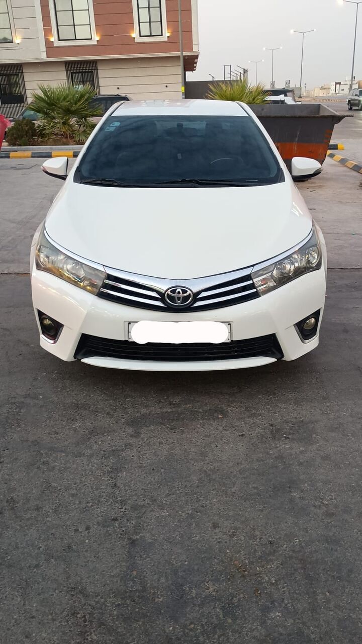 Riyadh, Vehicles, Cars & Trucks , SAR 33000,  Toyota Corolla GLI,  2016,  Automatic,  400000 KM,  Toyota Corolla  Full  Mid Option Vehicle Is In Excellent Condition