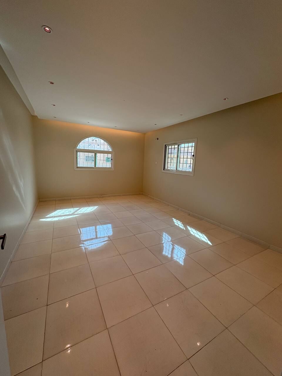 Riyadh, Real Estate For Sale, SAR 1700000,  6 BR,  Villa For Sale In Ishbiliya District, Riyadh