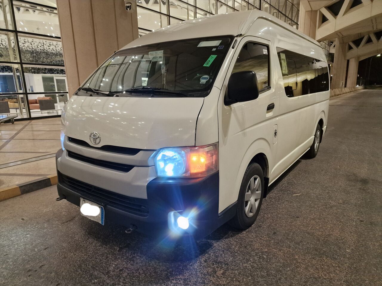 Riyadh, Passenger Transport, Hiace Highroof Passenger Van