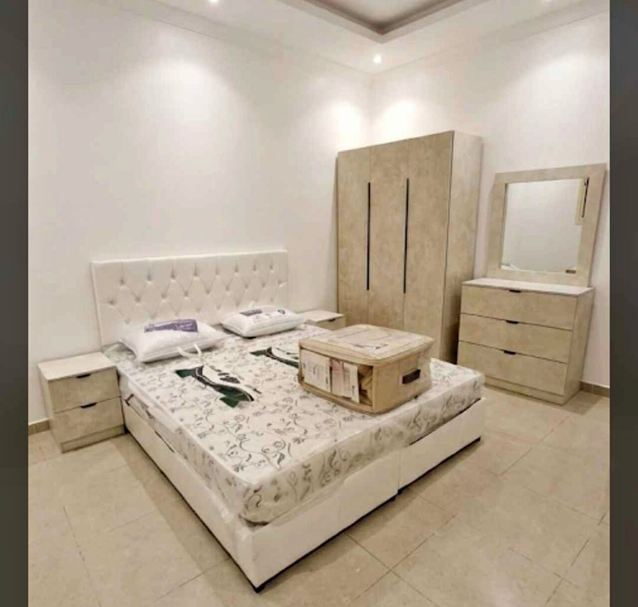 Jeddah, Furniture, SAR 5,  New Premium Quality Luxury Bedroom Set Available