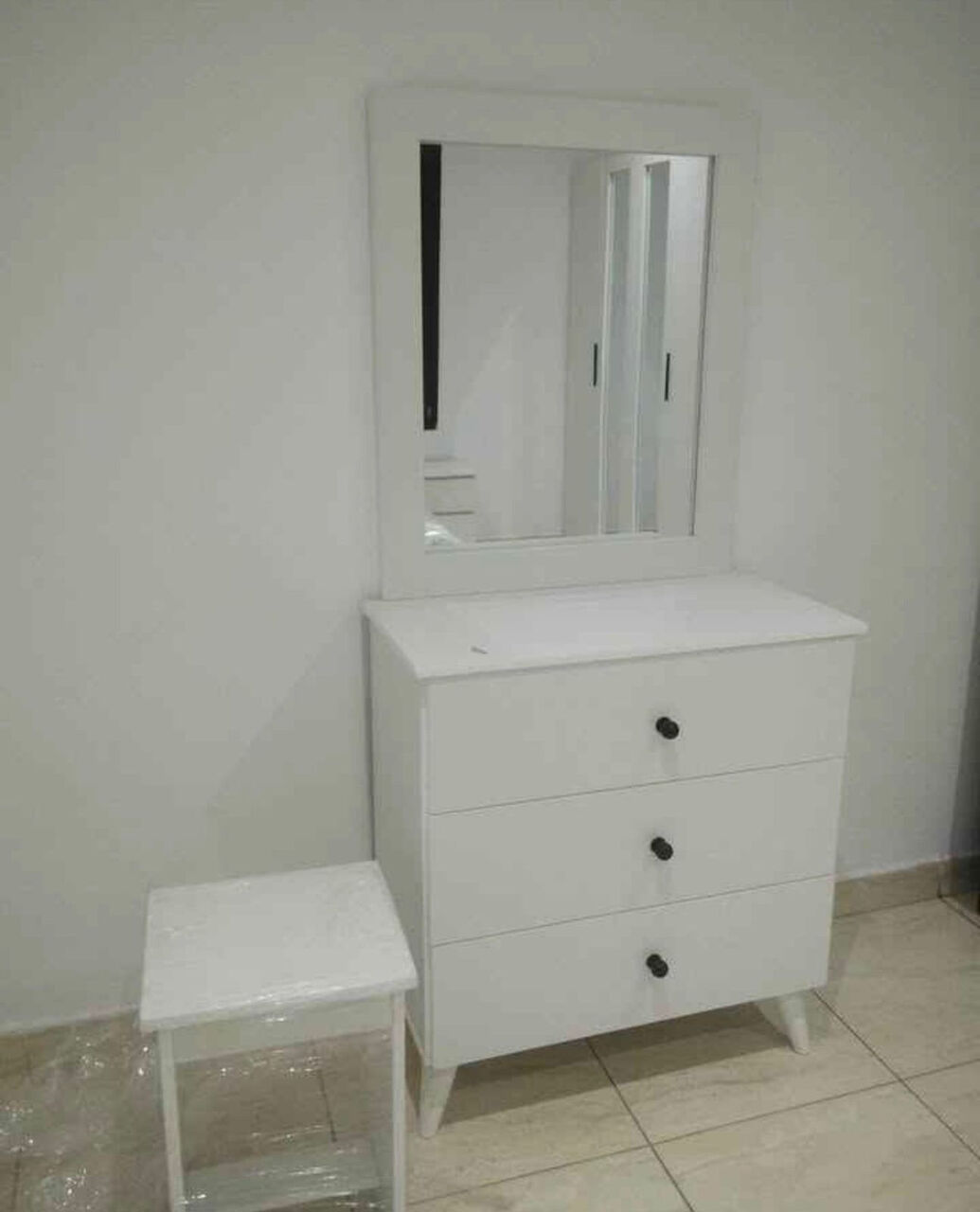 Jeddah, Furniture, SAR 5,  New Premium Quality Luxury Bedroom Set Available