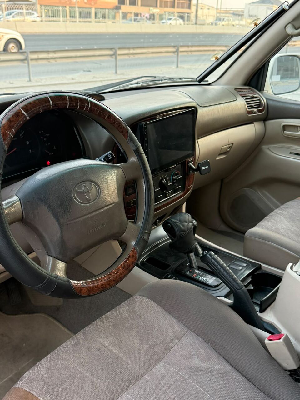 Manama, Vehicles, Cars & Trucks , BHD 3400,  Toyota Land Cruiser GX-R,  2001,  Automatic,  231400 KM,    (White)