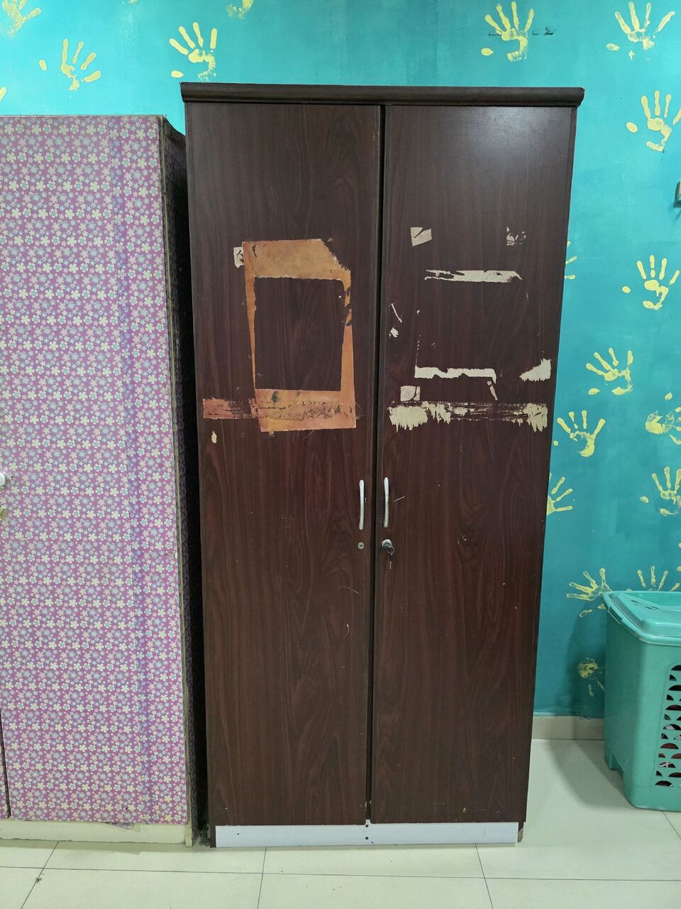 Manama, Furniture, BHD 20,  Used Cupboard And Single Bed For Sale
