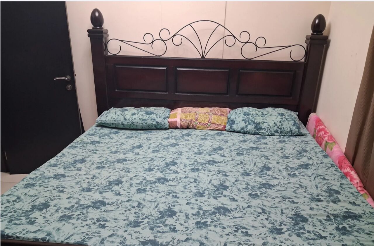 Hidd, Furniture, BHD 60,  King Size Double Bed With Matress . 6 Door Cupboard With 2 Drawers . Big Dressing Table .