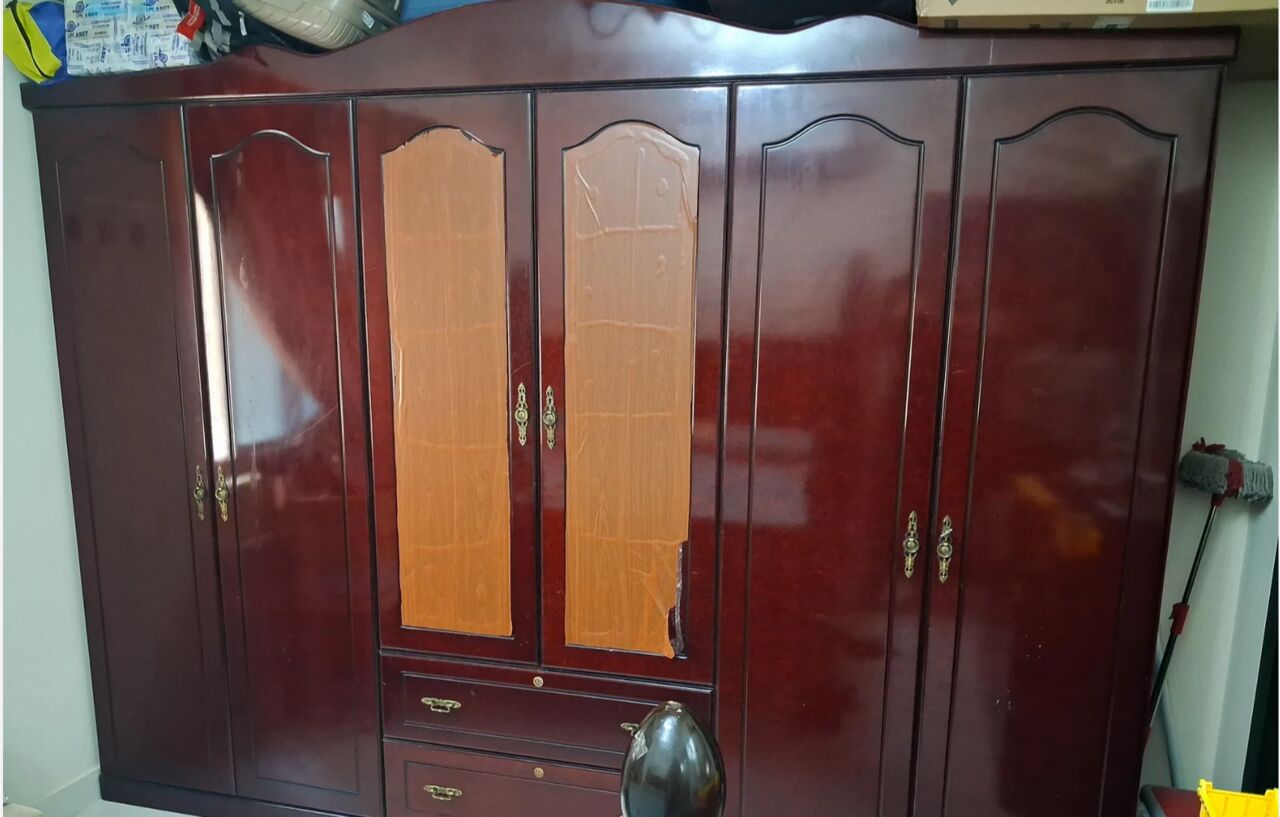 Hidd, Furniture, BHD 60,  King Size Double Bed With Matress . 6 Door Cupboard With 2 Drawers . Big Dressing Table .