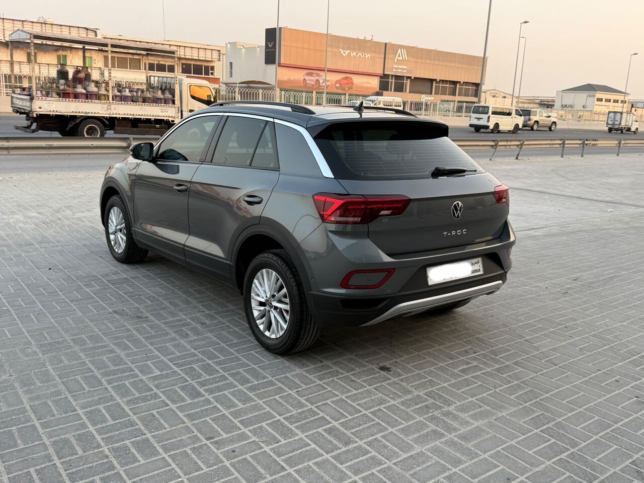 Manama, Vehicles, Cars & Trucks , BHD 6800,  Volkswagen T-Roc,  2023,  Automatic,  22600 KM,    (Grey)