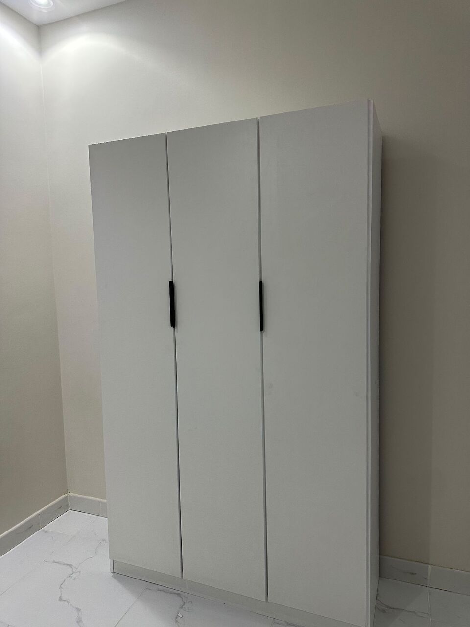 Jeddah, Furniture, SAR 500,  3 Door Wardrobe Are Available In Multiple Colors And Designs In Low Prices.