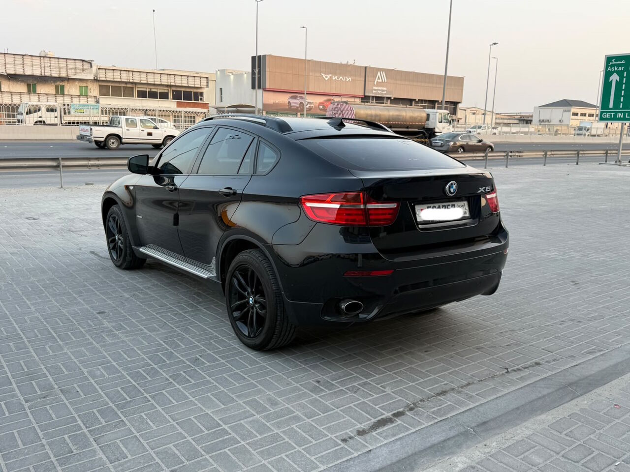 Manama, Vehicles, Cars & Trucks , BHD 4900,  BMW X6,  2014,  Automatic,  93700 KM,   /  (Black)