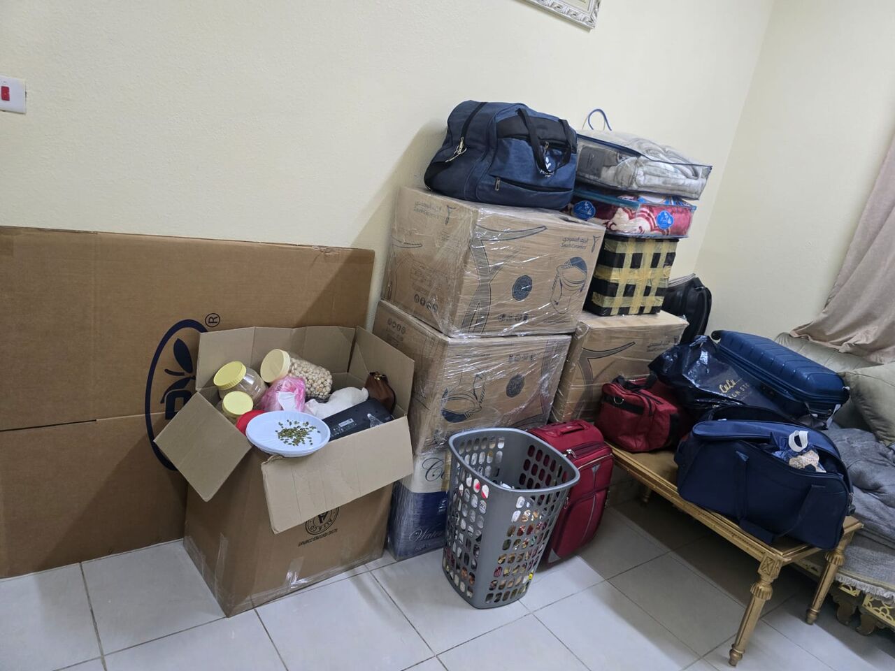 Riyadh, Cargo, Home Shifting More Packer Labours Pakistani