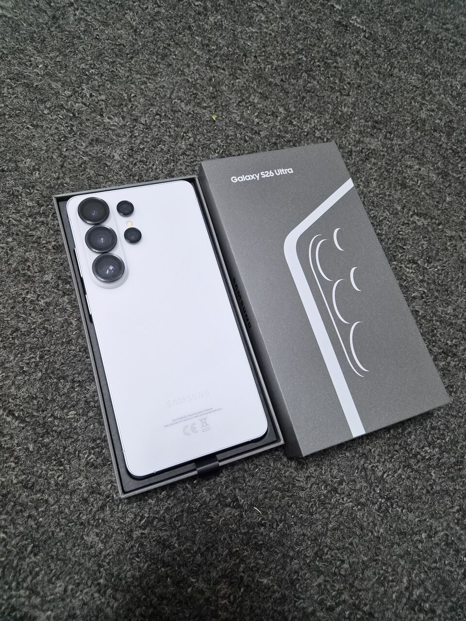 Al Rahmaniyah, Mobile Phones, SAR 3450,  Samsung Galaxy S26 Ultra White 12gb 256gb New Few Days Used Only