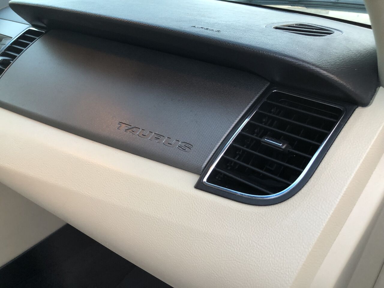 Jubail, Vehicles, Cars & Trucks , SAR 69800,  2017 Ford Taurus SE (Al Jazirah Vehicles Agency), Low Mileage (87,000 Km), Original Factor,  2017,  87000 KM,  Jubail Down Town