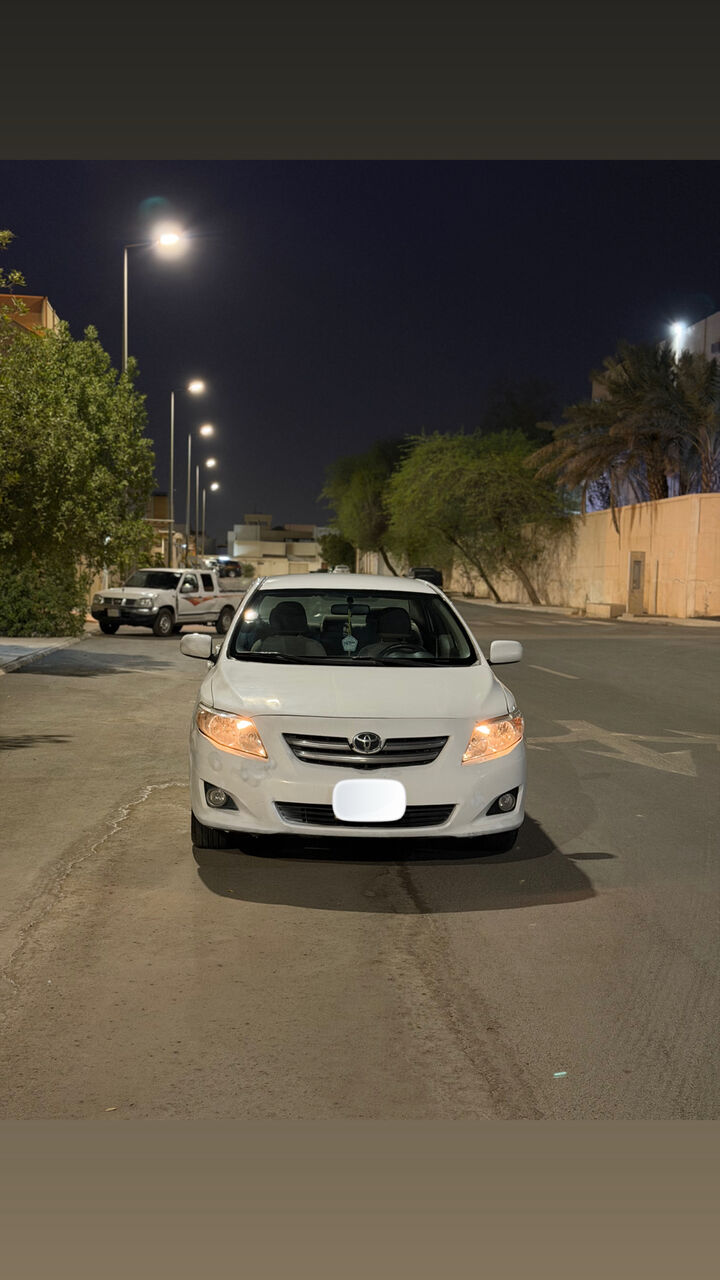 Riyadh, Vehicles, Cars & Trucks , SAR 20000,  Toyota Corolla,  2010,  Automatic,  328000 KM,    (mid-option) For Sale, In Good Condition.