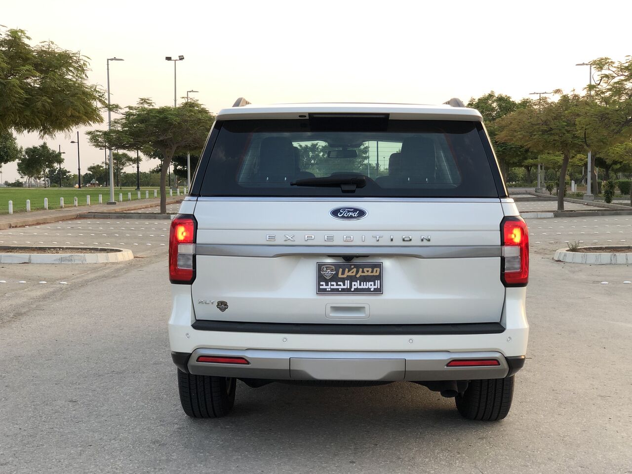 Jubail, Vehicles, Cars & Trucks , SAR 192000,  2024 Ford Expedition XLT (Full Option): Panoramic Roof, Leather Interior, 4x4; Mileage: On,  2024,  –تحديد–,  5900 KM,  Jubail Down Town