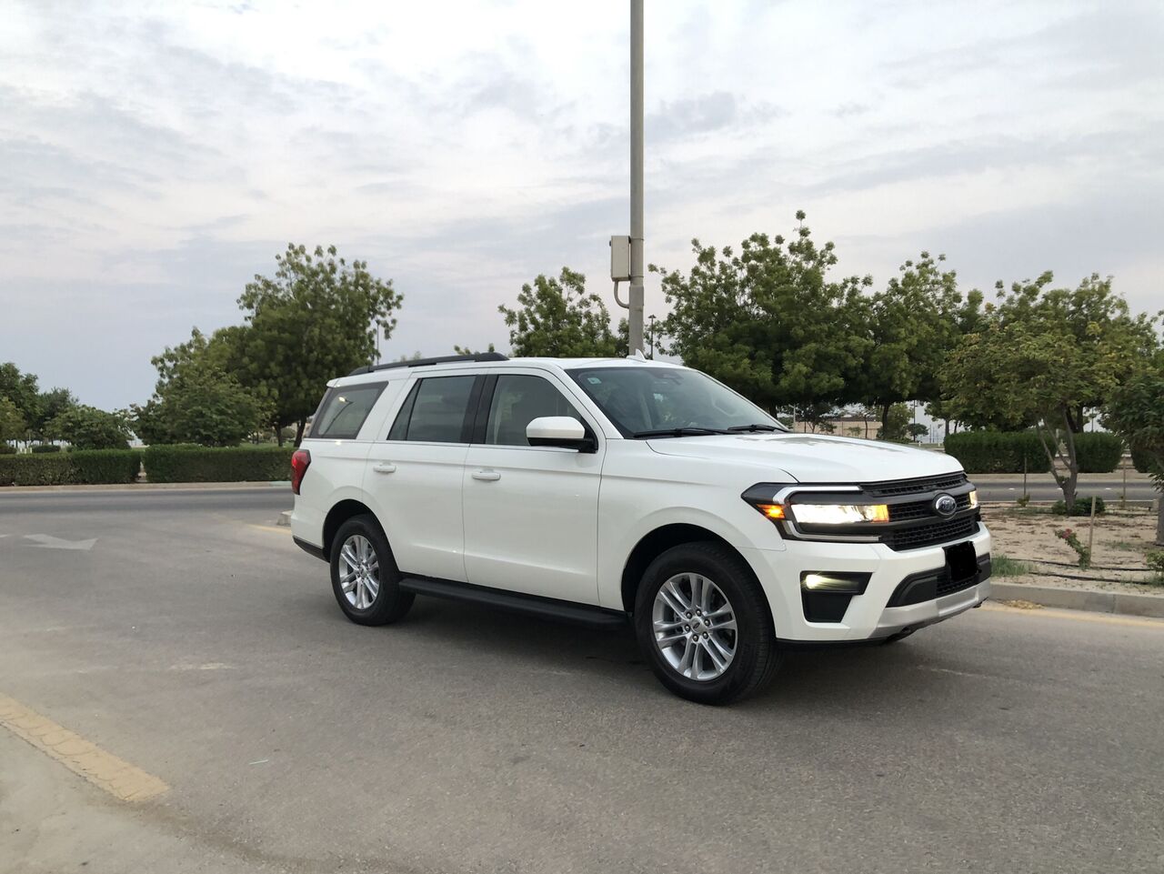 Jubail, Vehicles, Cars & Trucks , SAR 192000,  2024 Ford Expedition XLT (Full Option): Panoramic Roof, Leather Interior, 4x4; Mileage: On,  2024,  –تحديد–,  5900 KM,  Jubail Down Town