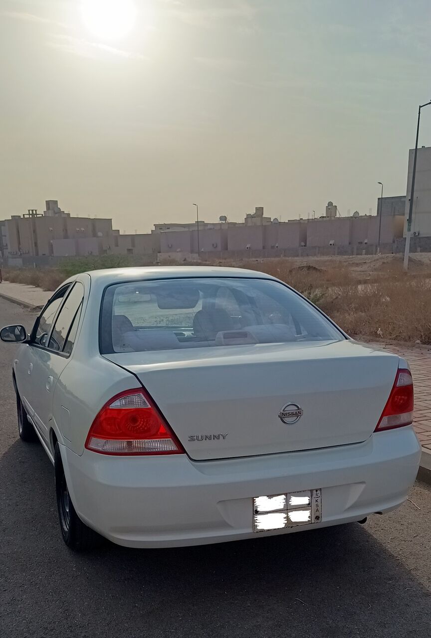 Makkah, Vehicles, Cars & Trucks , SAR 15000,  Nissan Sunny,  2011,  Automatic,  372619 KM,    - Well Maintained