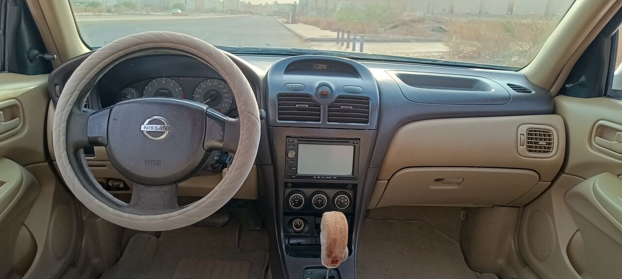 Makkah, Vehicles, Cars & Trucks , SAR 15000,  Nissan Sunny,  2011,  Automatic,  372619 KM,    - Well Maintained