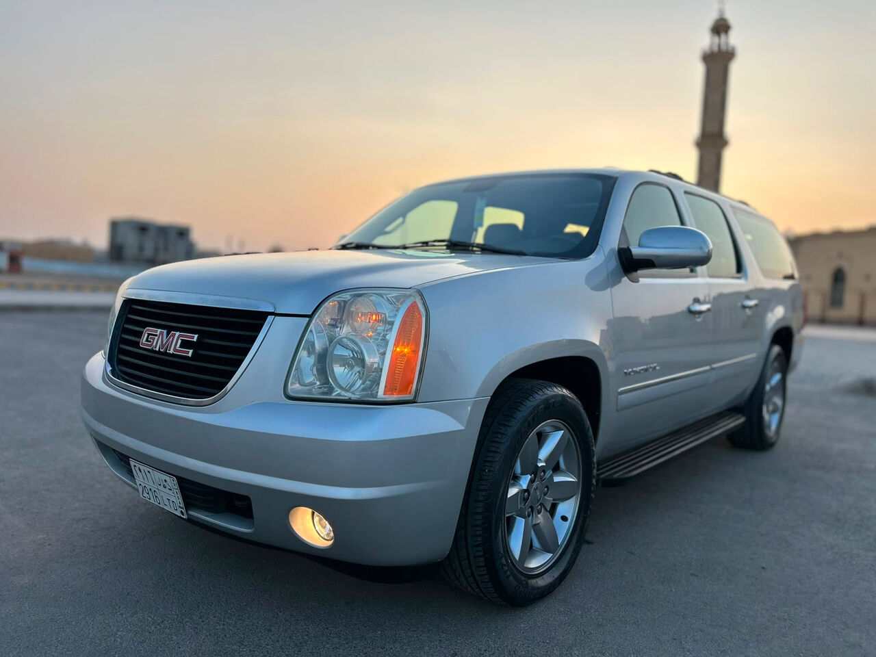 Riyadh, Vehicles, Cars & Trucks , SAR 50000,  Gmc Yukon XL,  2014,  Automatic,  250000 KM,   GMC Yukon SLT &ndash; Long Wheelbase, 4WD &ndash; For Sale
