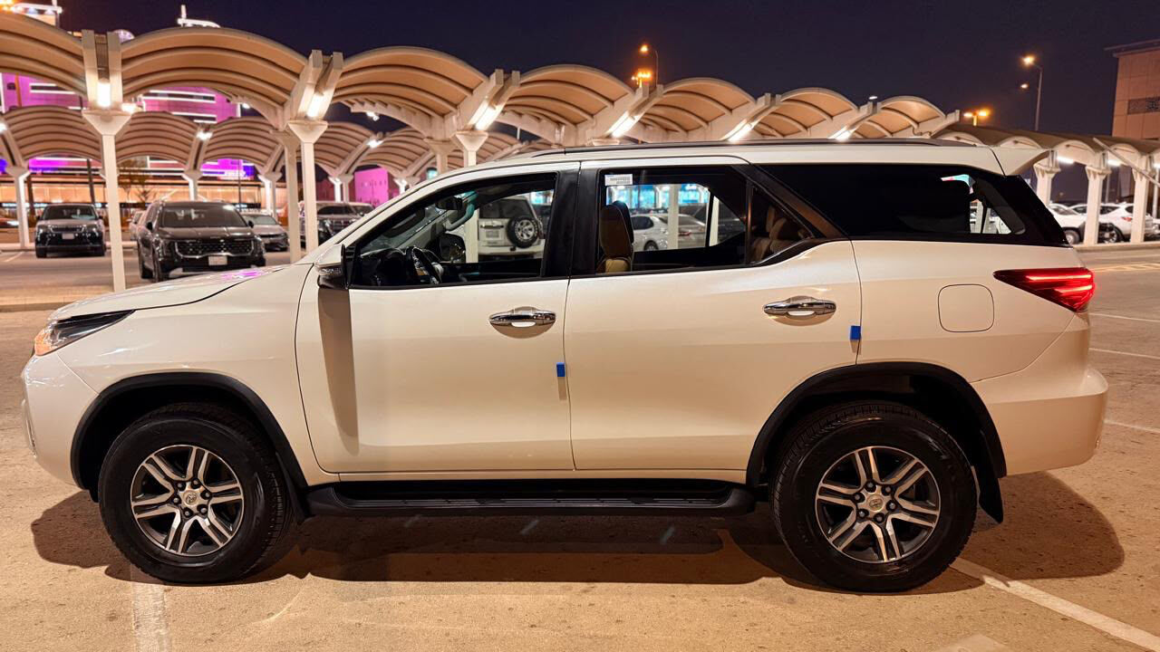 Riyadh, Vehicles, Cars & Trucks , SAR 80000,  Toyota Fortuner,  2018,  Automatic,  270000 KM,    &ndash; For Sale