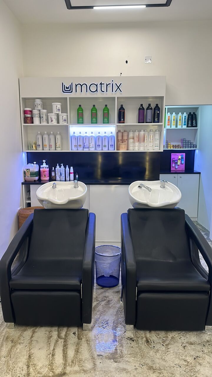 Riffa, Businesses For Sale, A Ready-to-run Ladies Salon And Café For Sale In Riffa