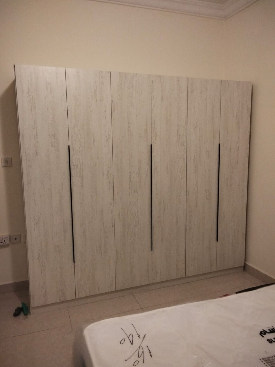 Jeddah, Furniture, SAR 5,  Luxury Wooden Wardrobes Are Available For Sale With Best Quality At Affordable Pricess..