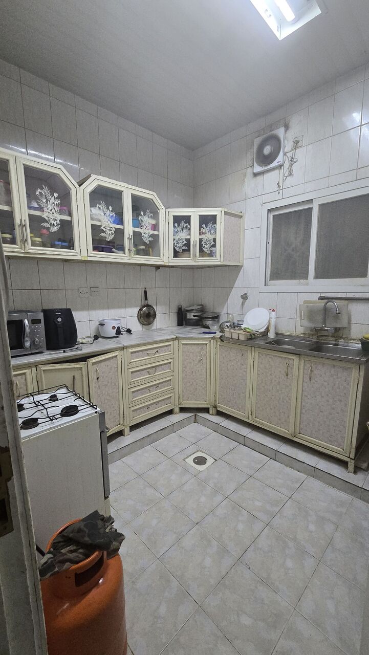 Riyadh, Rooms for Rent, SAR 1150/year,  Furnished,  Separate Room Available For Bachelor
