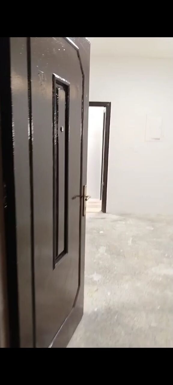 Al Malaz, Apartments, Flats, Houses & Villas, SAR 25000/year,  3 BR,  Famly Large Apartment First Floor With 3 Large Beadrooms And 2 Bath Kitchen Hall