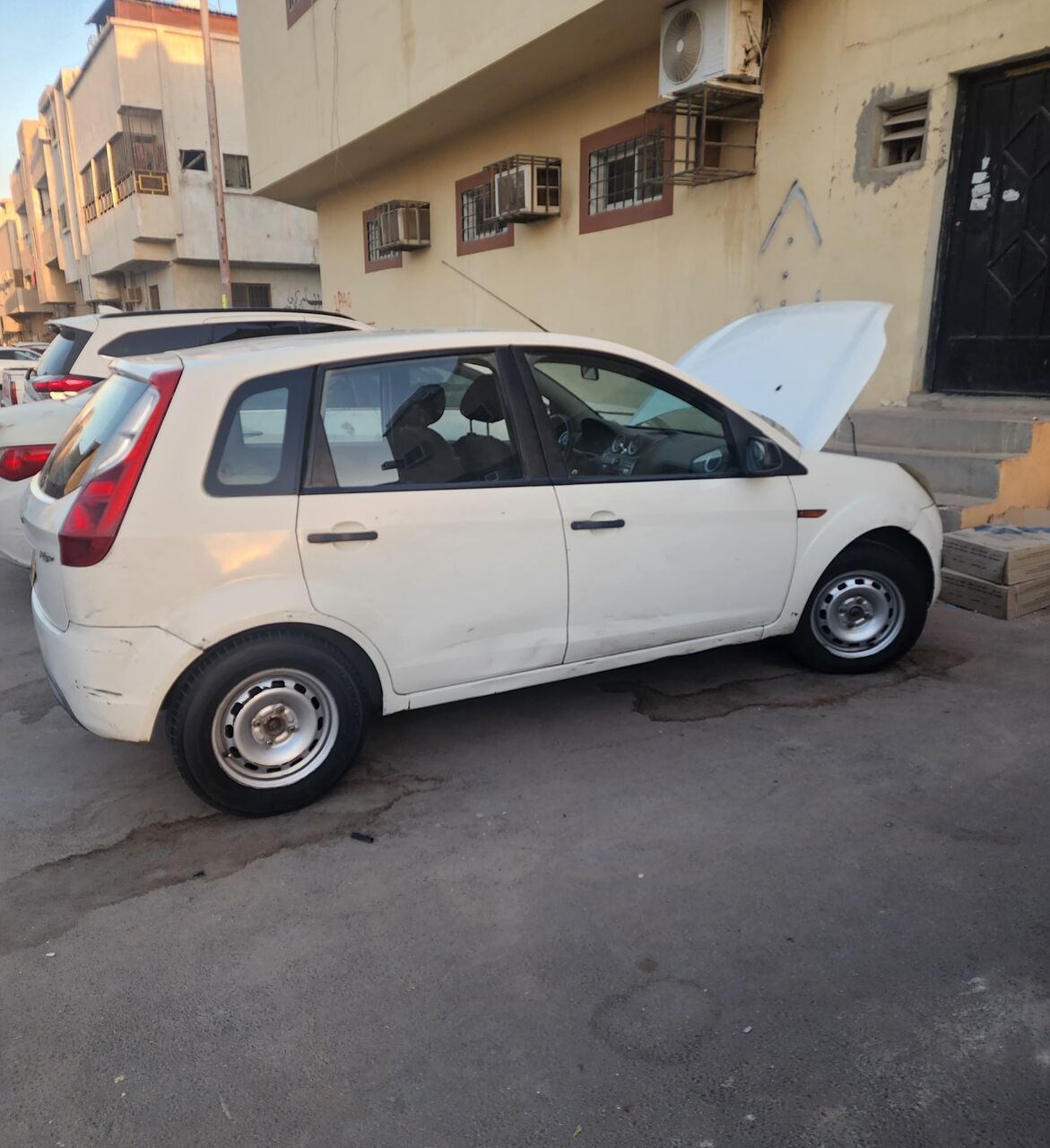 Riyadh, Vehicles, Cars & Trucks , SAR 4000,  Ford Figo,  2012,  Manual,  240000 KM,     Small Engine Low Fuel Consumption Vehicle Good Condition فورد فيجو