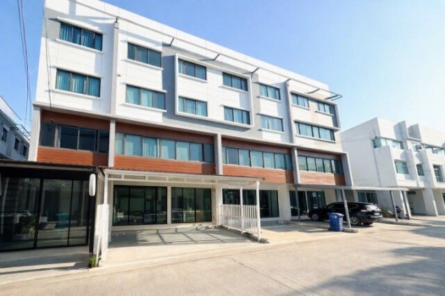 Bangkok, Villas, THB 24999,  23 Sq. Feet,  เซ้งคลีนิค สี่แยกเคหะบางพลี เทพารั