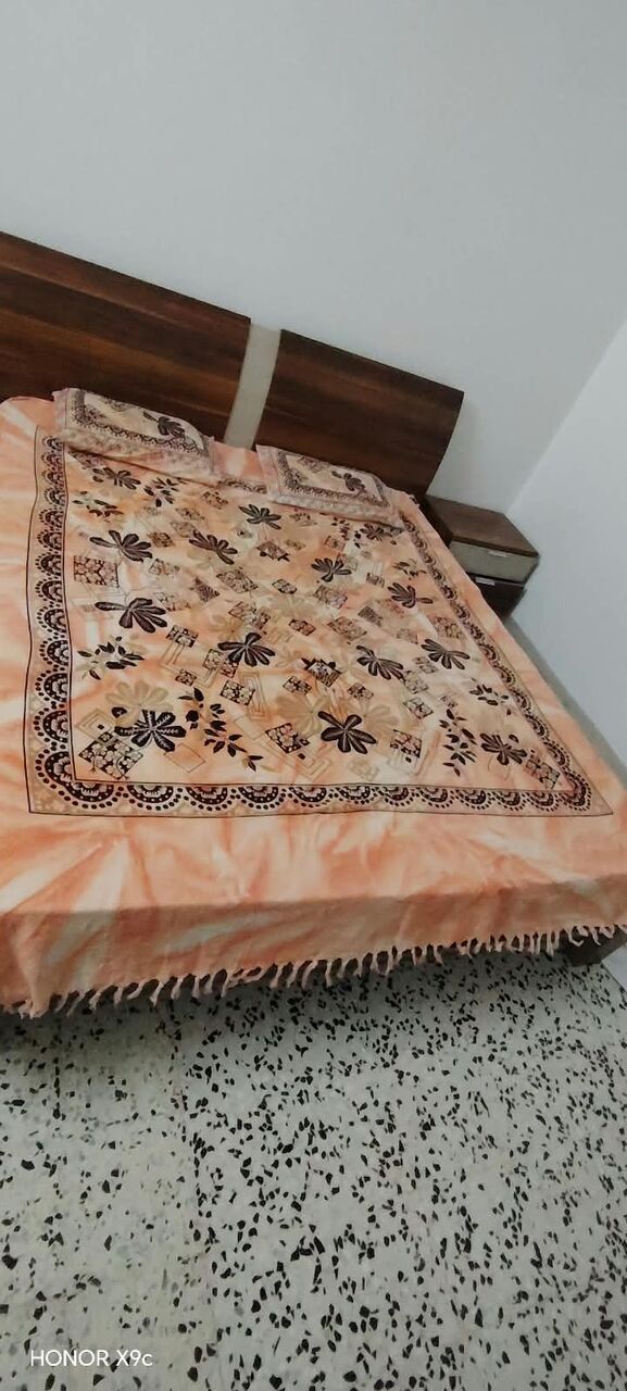Riyadh, Furniture, SAR 450,  Home Centre Bed With Mattress And Side Tables