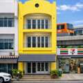 THB 19999,  16 Sq. Feet,  ทำเลหัวมุมบนถนนรามคำแหง อาคารพาณิ