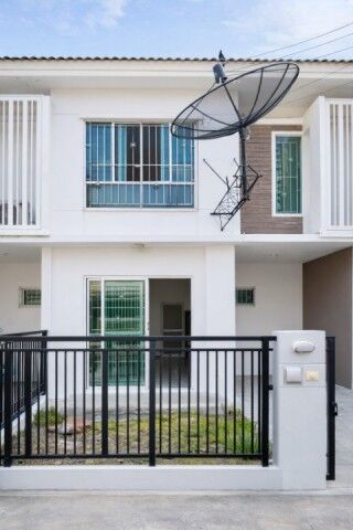 Bangkok, Villas, THB 9898,  17 Sq. Feet,  ม.มหิดล ศาลายา 2 กม. ทาวน์เฮ้าส์ 2 ชั้น 3 นอ