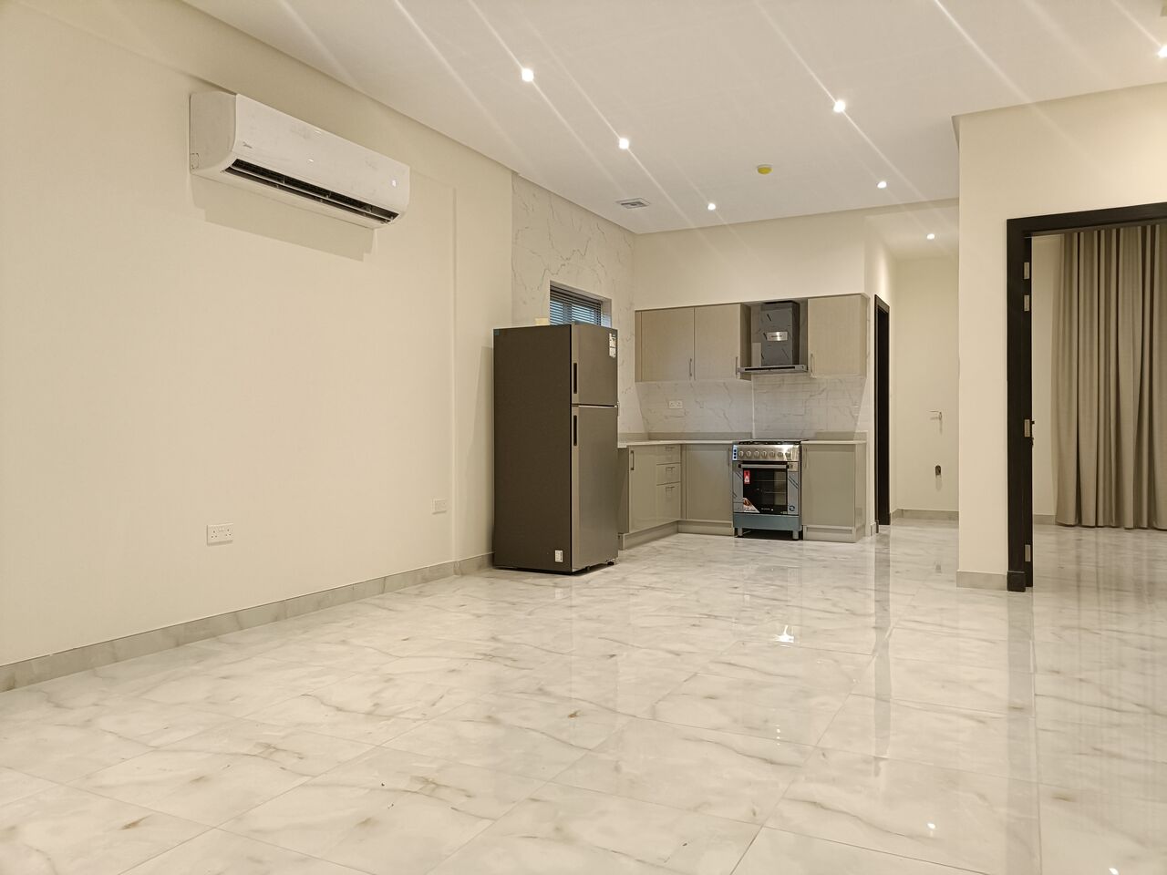 Tubli, Apartments, Flats, Houses & Villas, BHD 270/month,  1 BR,  120 Sq. Meter,  Brand New Semi Furnished 1bhk With Ewa