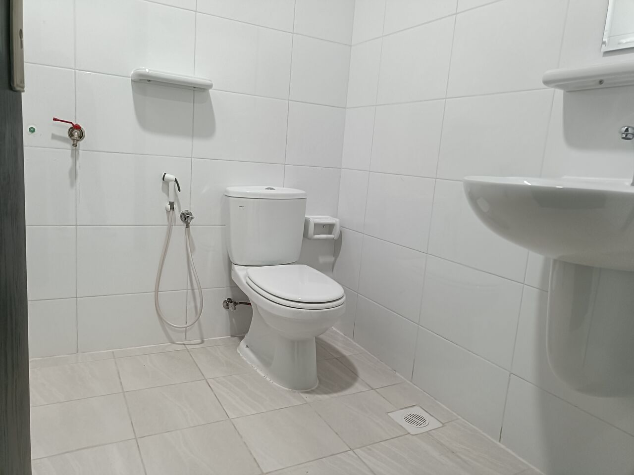 Adliya, Apartments, Flats, Houses & Villas, BHD 170/month,  1 BR,  120 Sq. Meter,  Brand New Unfurnished 1bhk Without Ewa