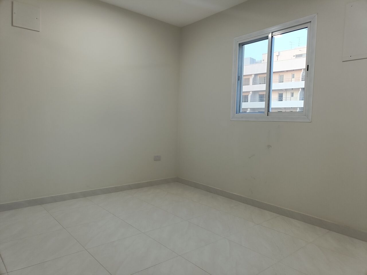 Adliya, Apartments, Flats, Houses & Villas, BHD 170/month,  1 BR,  120 Sq. Meter,  Brand New Unfurnished 1bhk Without Ewa